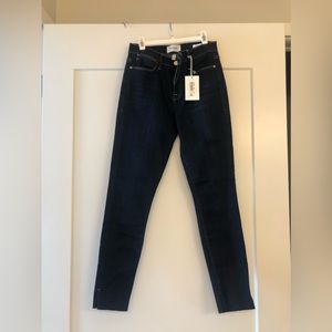 Frame Le High Skinny split-hem skinny jeans, NWT - size 25